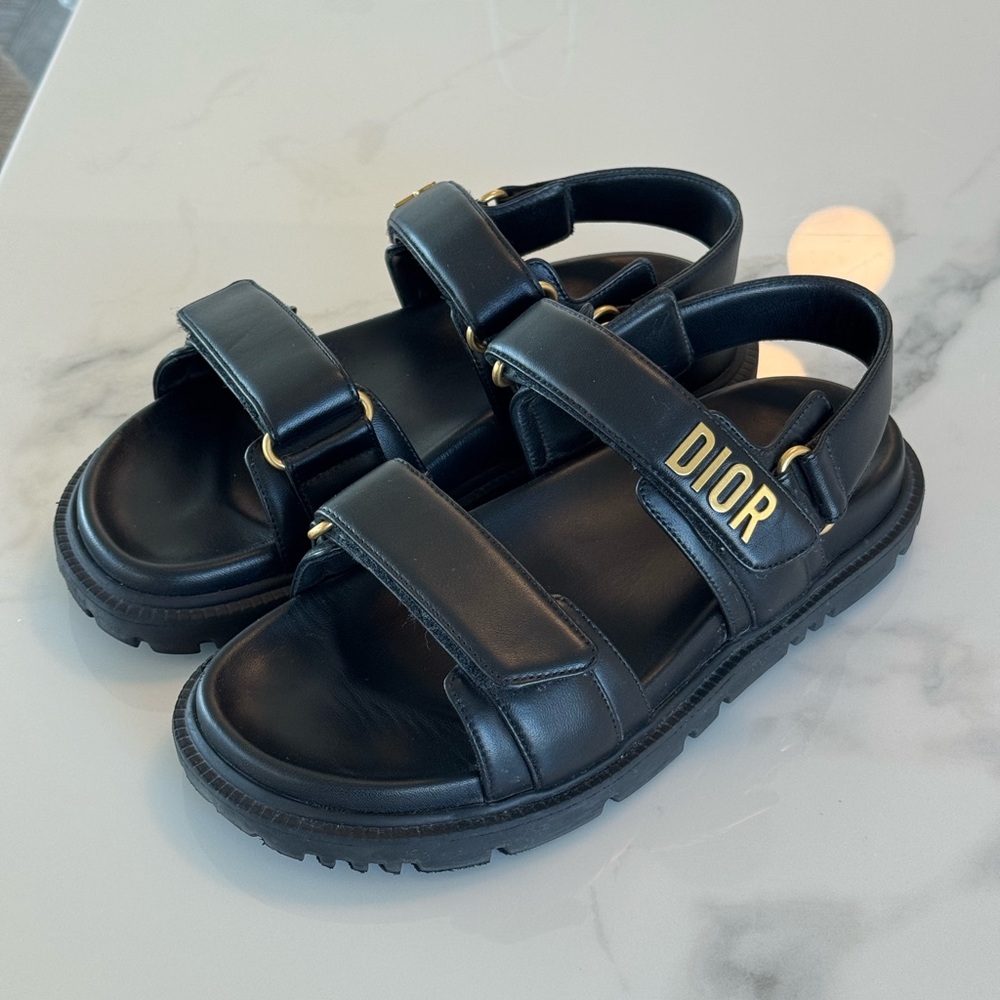 Dioract leather sandals
